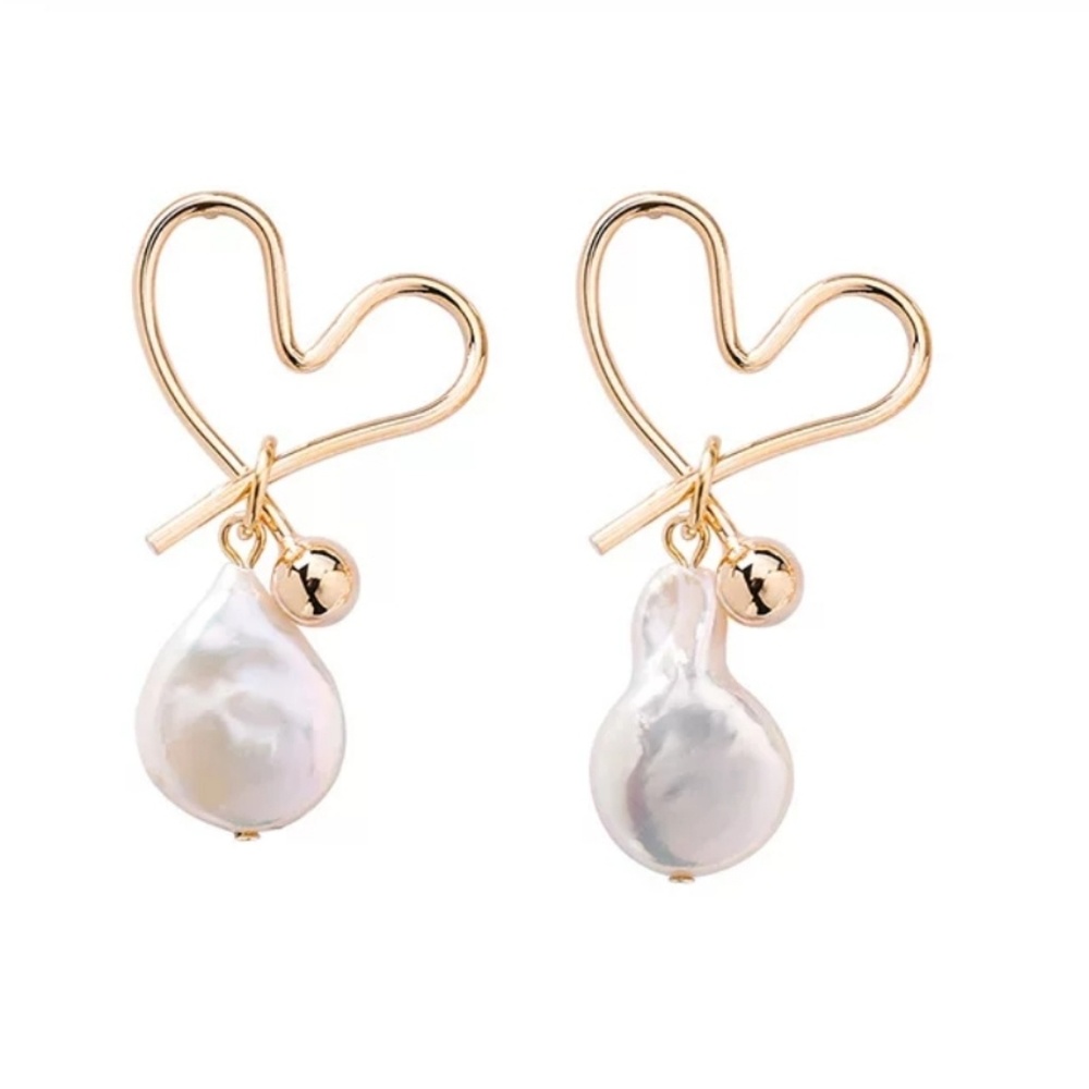 Freshwater Heart Gorgeous Dangling Studs - Picture 5 of 5